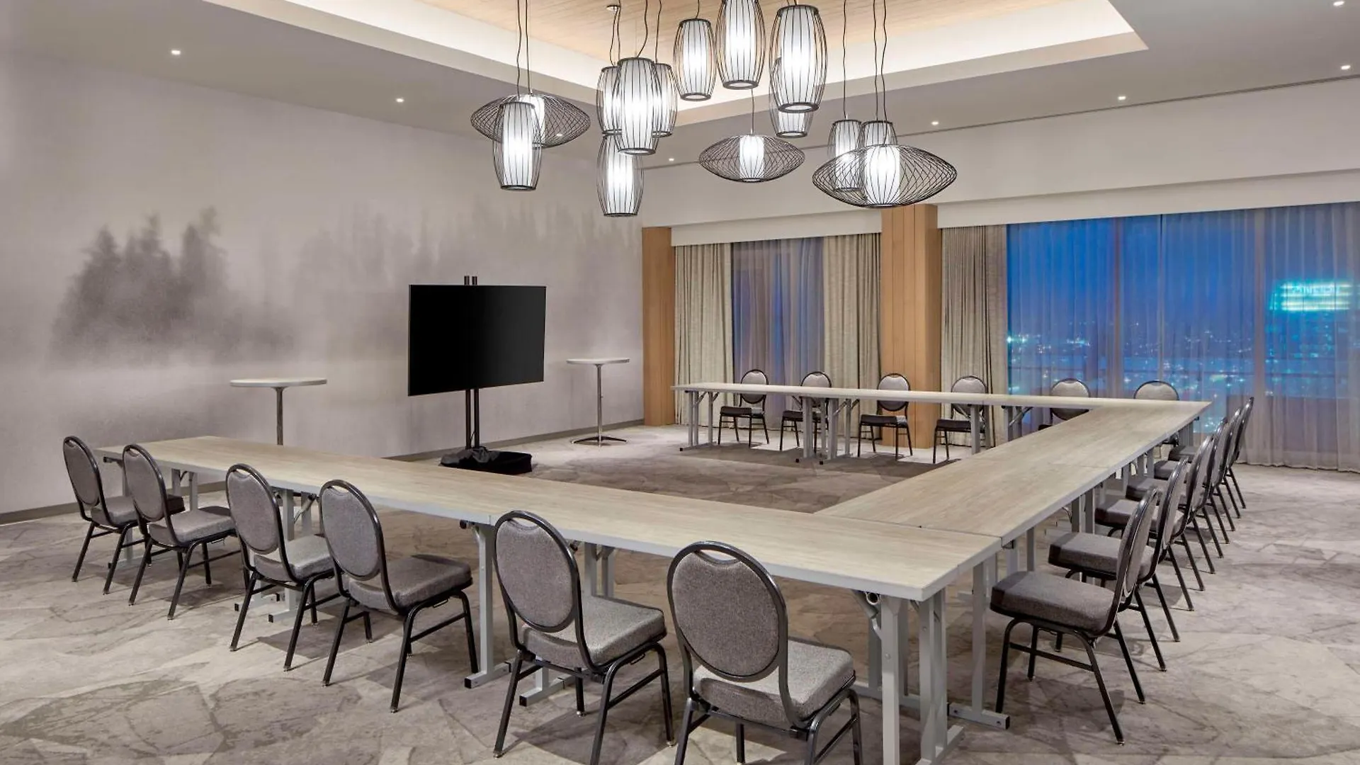 Hotel Embassy Suites By Hilton Nashville Downtown