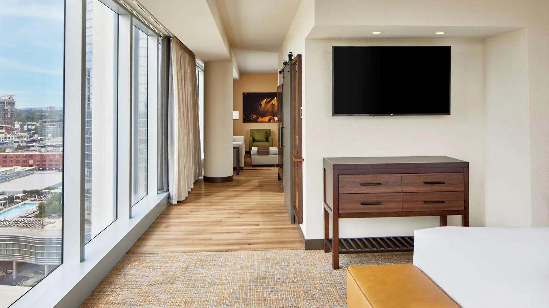 Embassy Suites By Hilton Nashville Downtown Hotel
