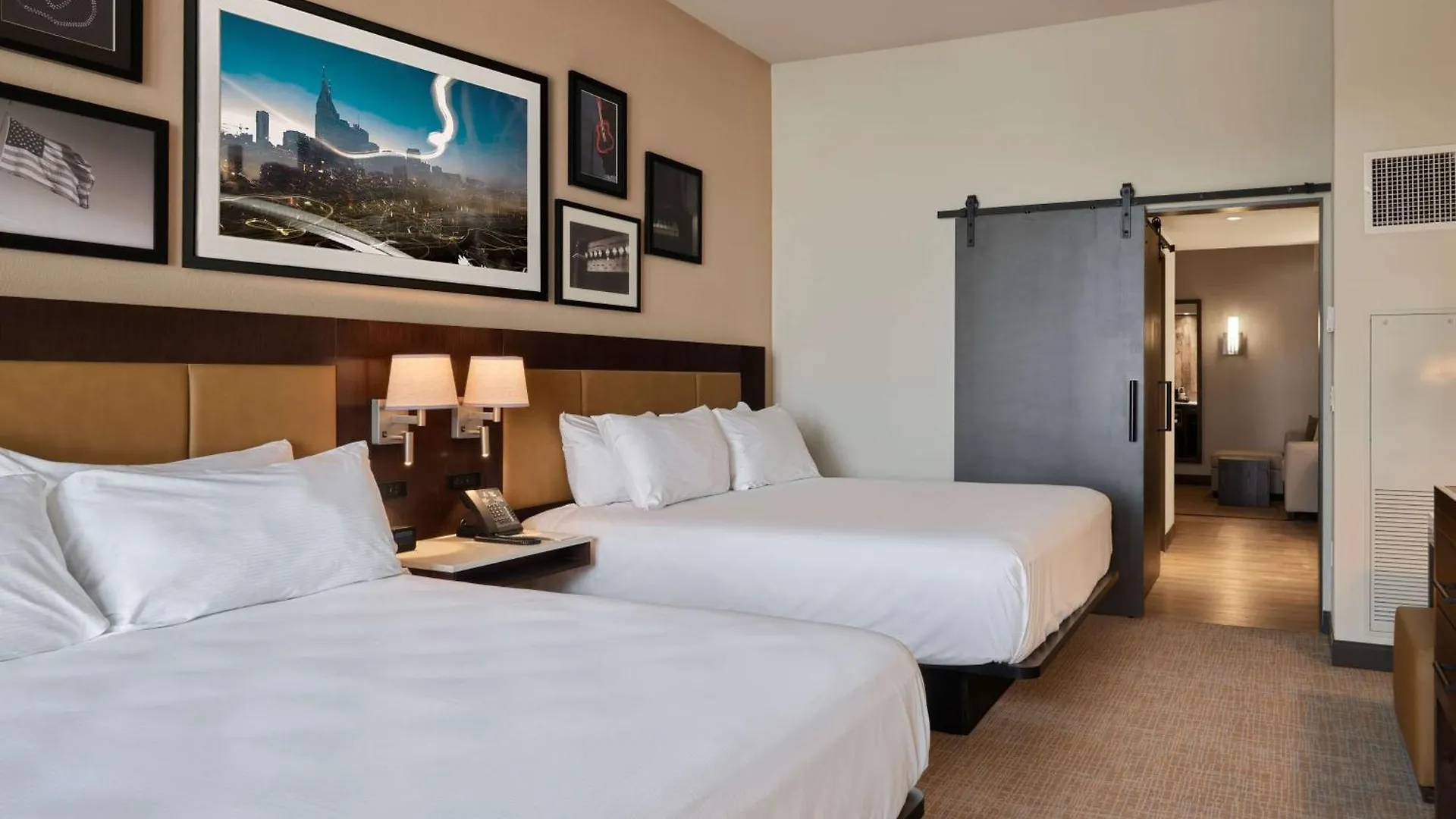 Embassy Suites By Hilton Nashville Downtown 4*,  Estados Unidos