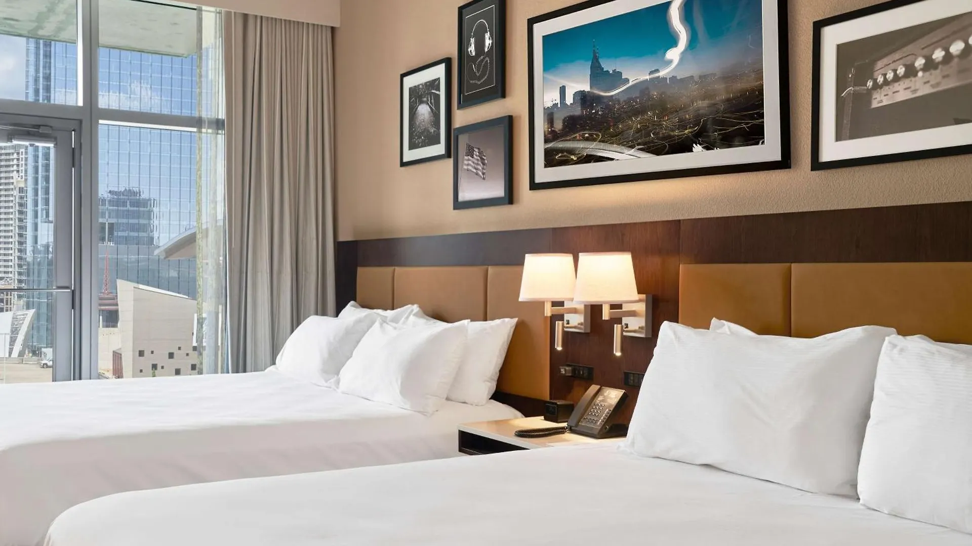Embassy Suites By Hilton Nashville Downtown 4*,