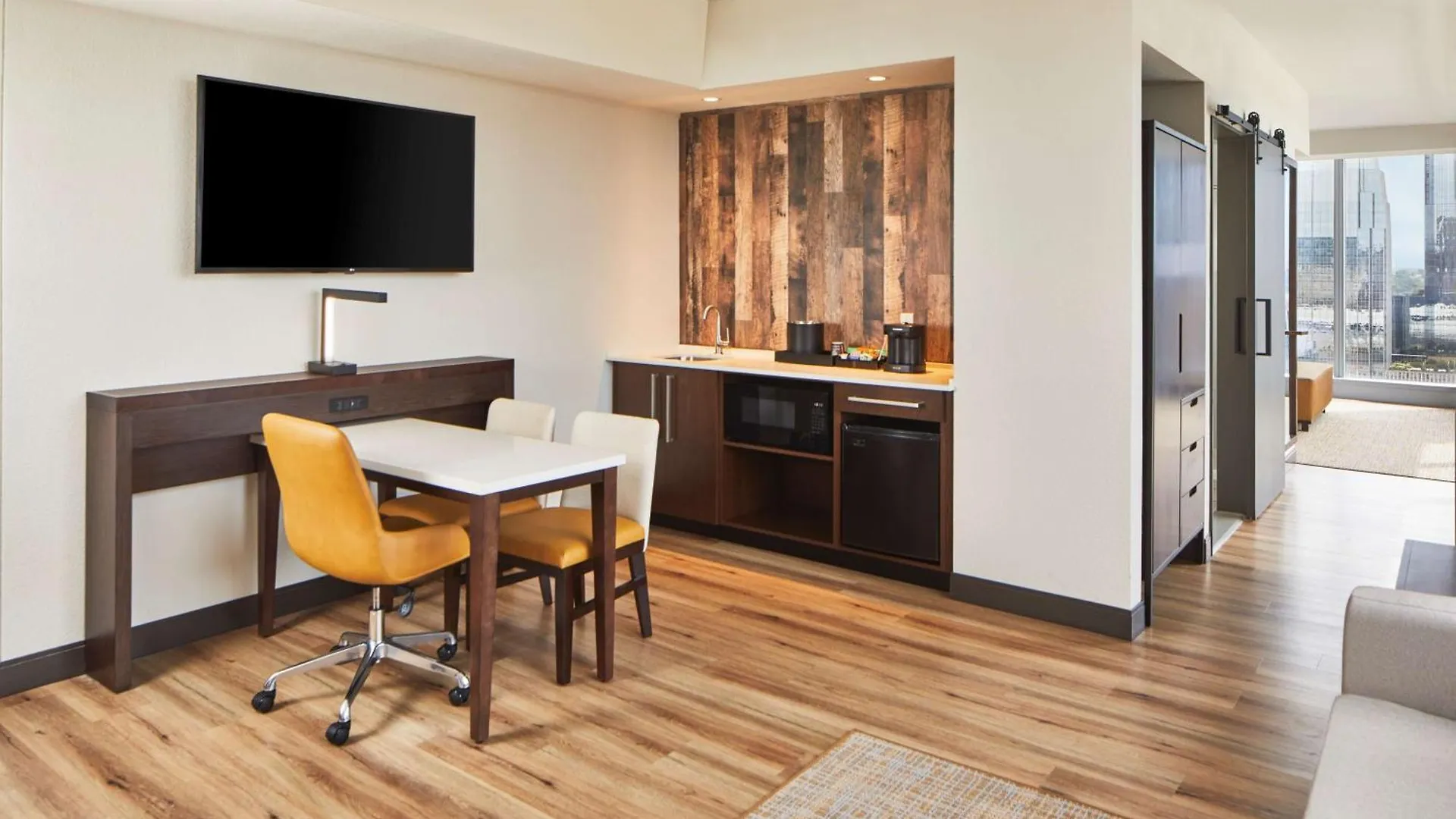 Embassy Suites By Hilton Nashville Downtown Hotel