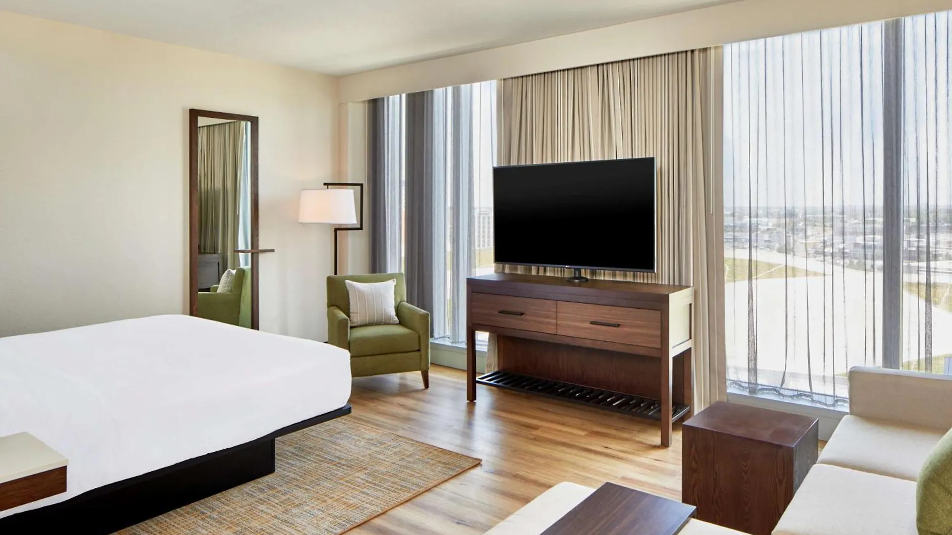 Embassy Suites By Hilton Nashville Downtown Hotel