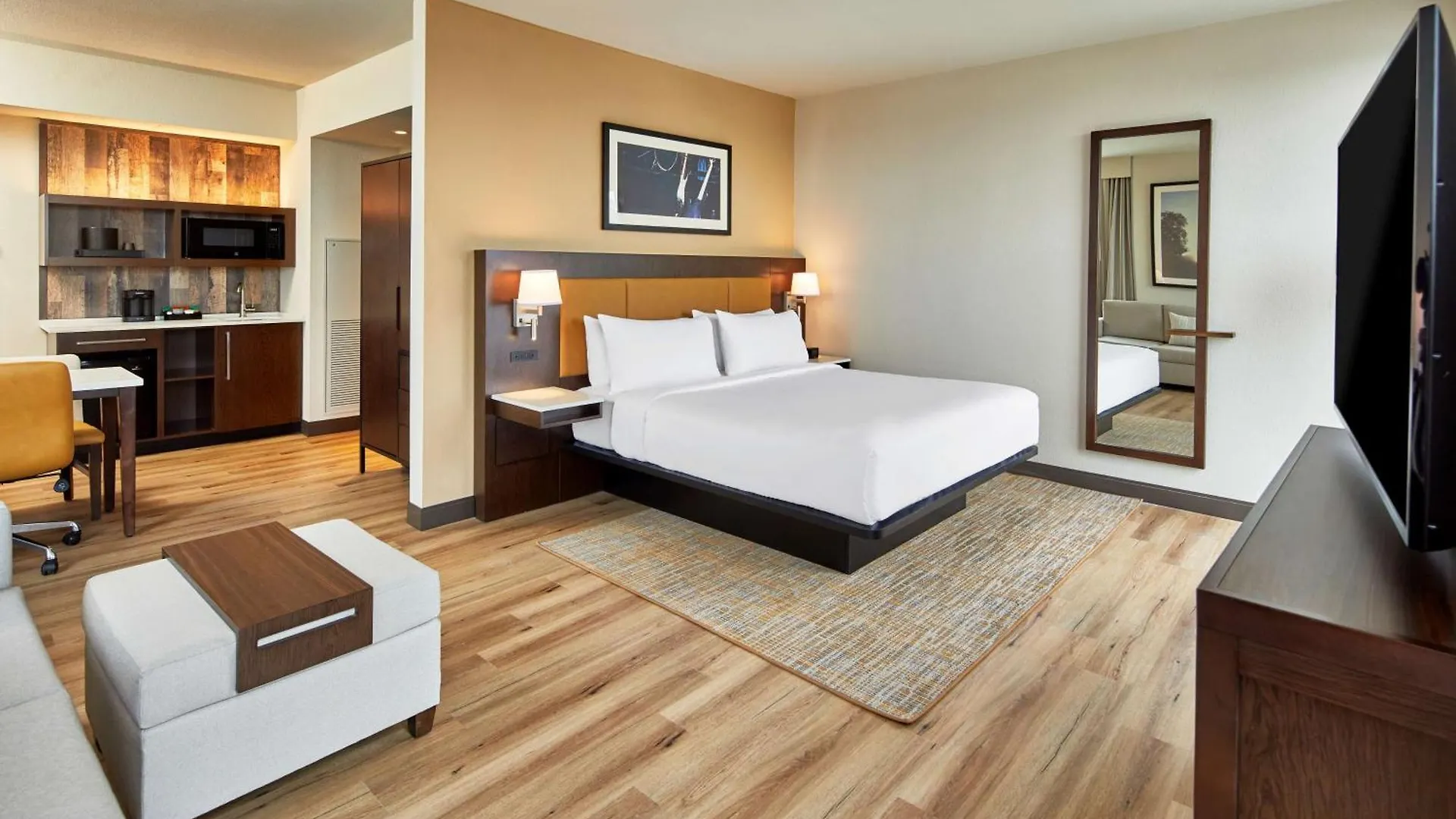 Embassy Suites By Hilton Nashville Downtown