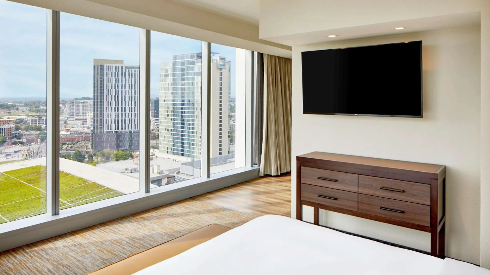 Hotel Embassy Suites By Hilton Nashville Downtown