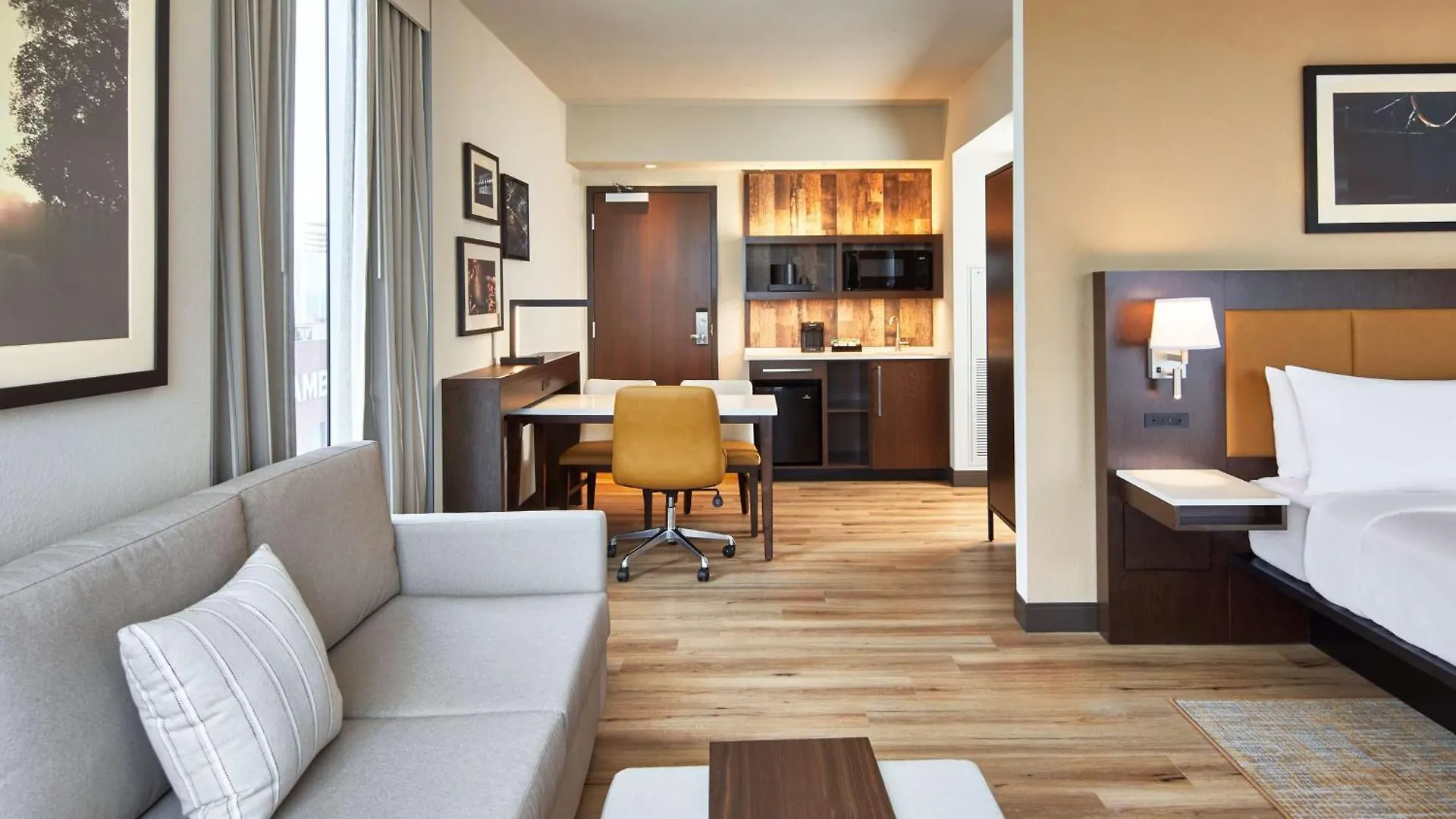 **** Hotel Embassy Suites By Hilton Nashville Downtown États-Unis