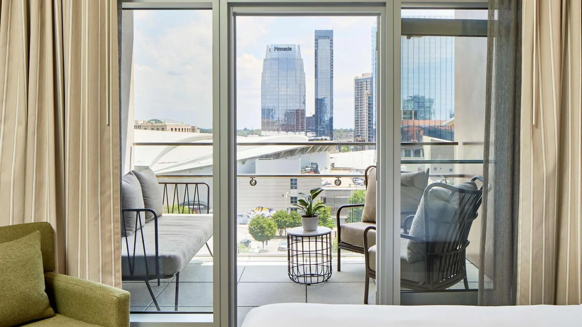 Hotel Embassy Suites By Hilton Nashville Downtown